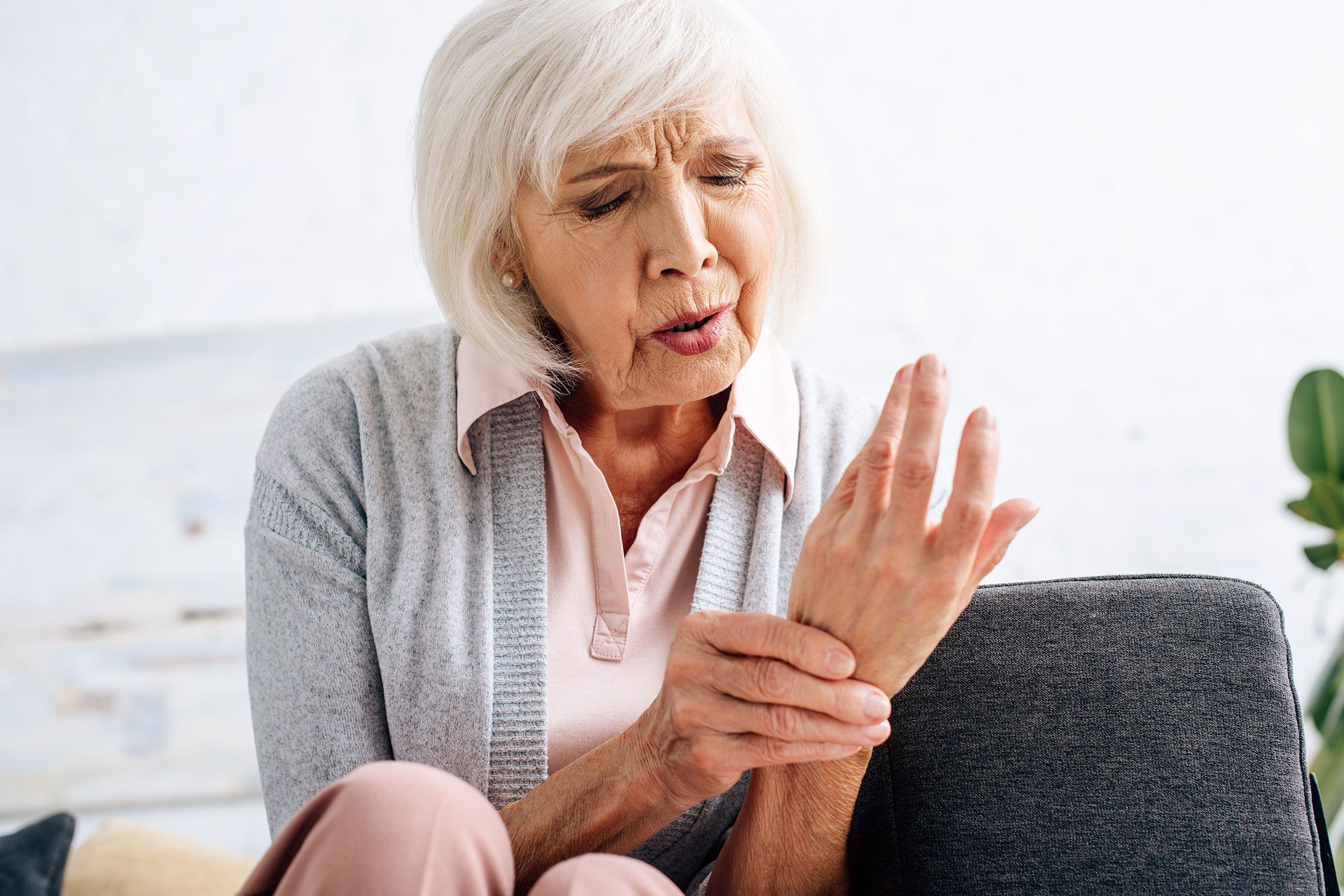 ¿Artritis es lo mismo que artrosis? - Dra. Mónica Sarmiento